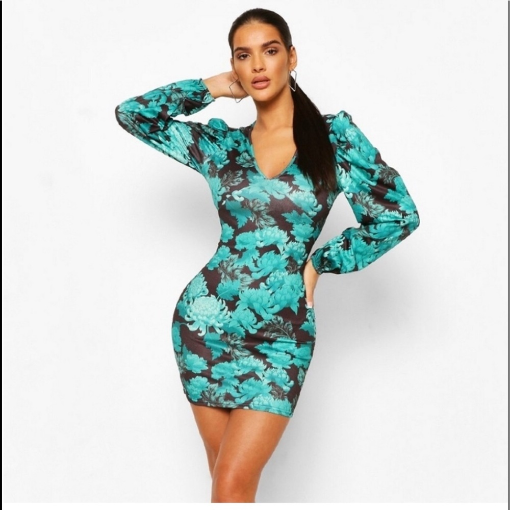Boohoo NEW Oriental Print V Neck Wrap Balloon Sleeves Mini Dress Gathered Sexy
